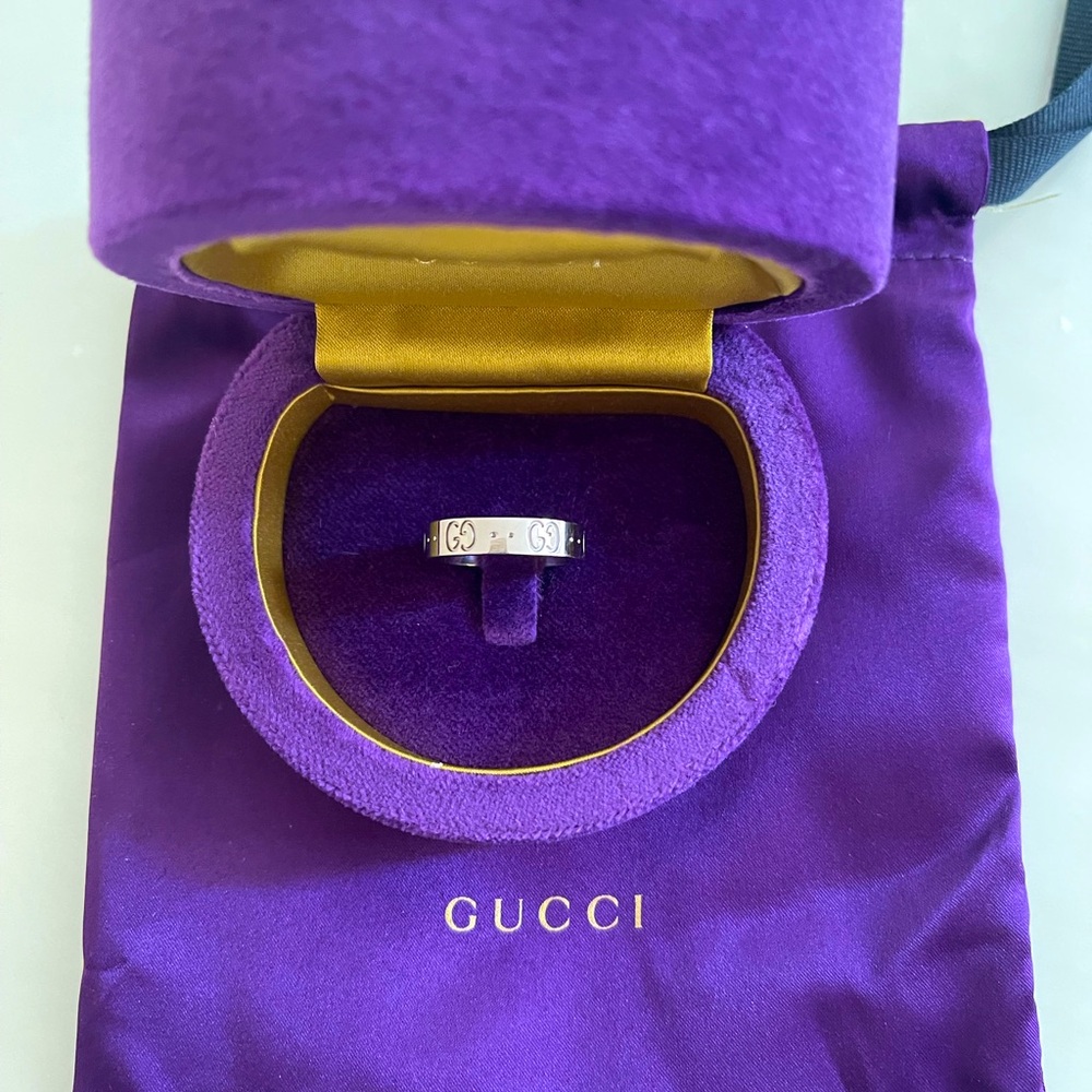 Polished authentic Gucci icon ring 18K Gold